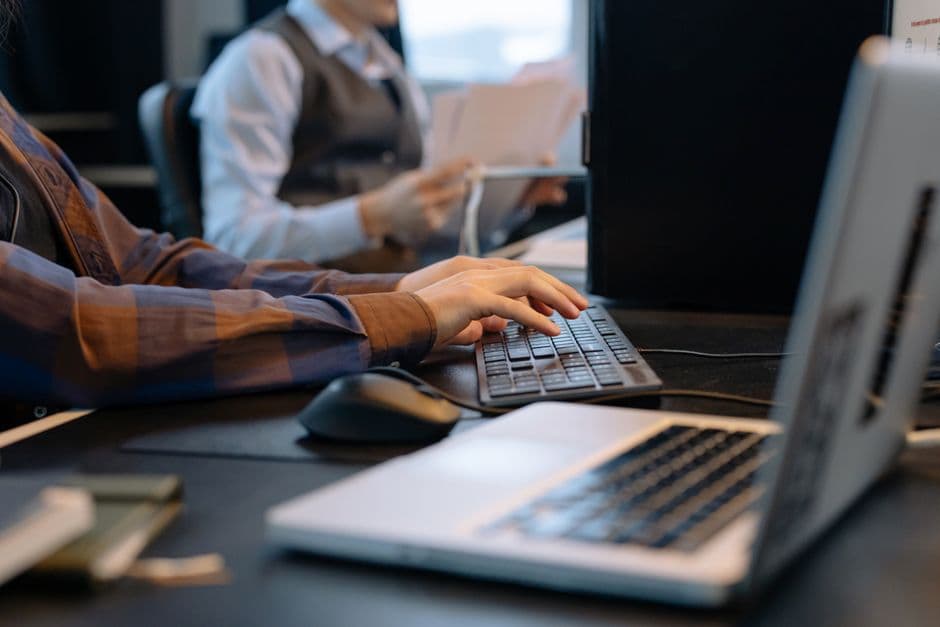 Photo for: Federal Agencies Trapped by Outdated Rules as Cloud Costs Spiral