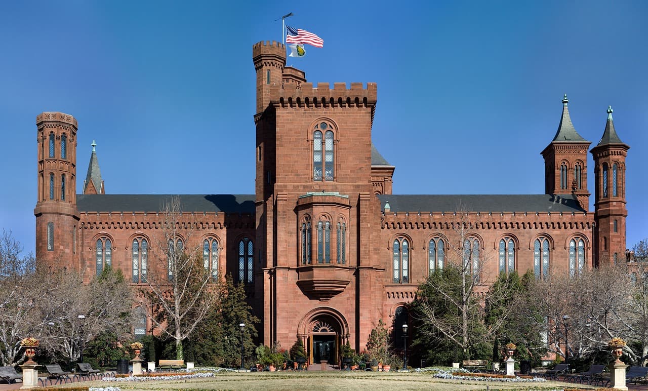 Photo for: Smithsonian Director Faces GOP Scrutiny Over Historical Narratives